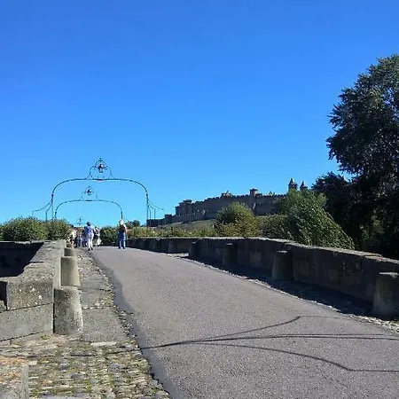 Ainsi Sonne Carca *